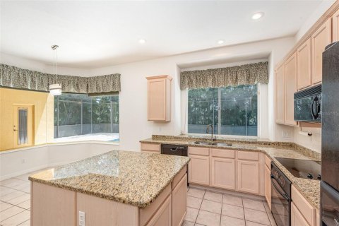 House in Merrit Island, Florida 4 bedrooms, 243.96 sq.m. № 1775069 - photo 12