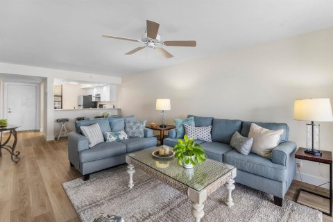 Copropriété à vendre à Stuart, Floride: 2 chambres, 93.27 m2 № 2393239 - photo 14
