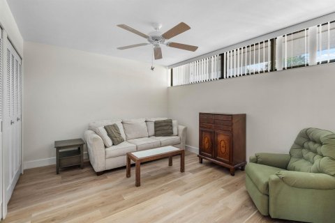 Copropriété à vendre à Stuart, Floride: 2 chambres, 93.27 m2 № 2393239 - photo 17