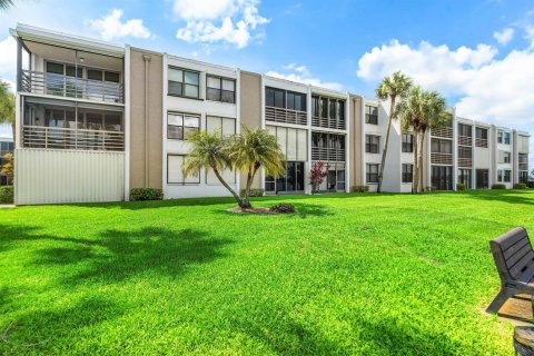 Copropriété à vendre à Stuart, Floride: 2 chambres, 93.27 m2 № 2393239 - photo 29