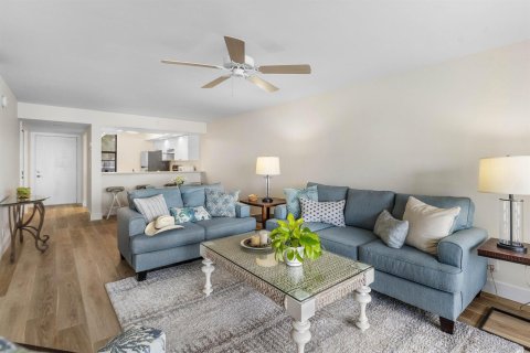 Copropriété à vendre à Stuart, Floride: 2 chambres, 93.27 m2 № 2393239 - photo 10