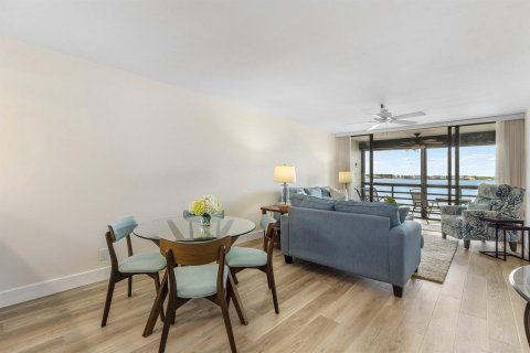 Copropriété à vendre à Stuart, Floride: 2 chambres, 93.27 m2 № 2393239 - photo 15