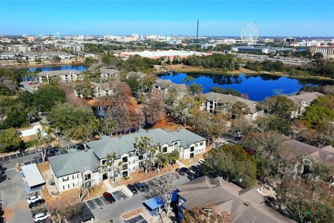 Condominio en Orlando, Florida, 3 dormitorios  № 2119363