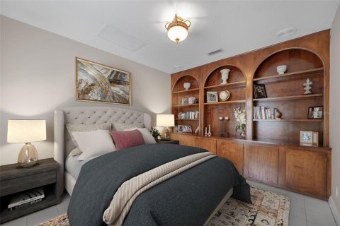 House in Tampa, Florida 4 bedrooms, 251.11 sq.m. № 2396281 - photo 17
