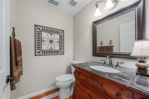 House in Tampa, Florida 4 bedrooms, 251.11 sq.m. № 2396281 - photo 16