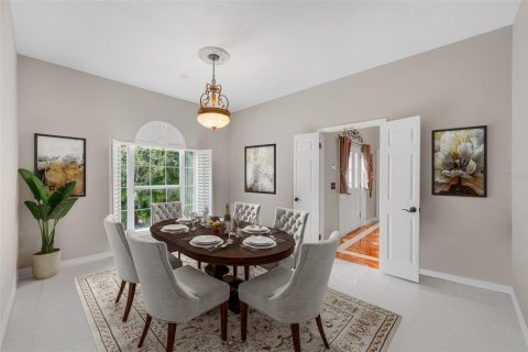 House in Tampa, Florida 4 bedrooms, 251.11 sq.m. № 2396281 - photo 15