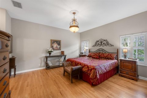 House in Tampa, Florida 4 bedrooms, 251.11 sq.m. № 2396281 - photo 11