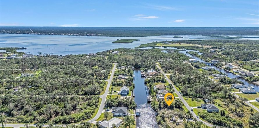 Land in Port Charlotte, Florida № 1525264
