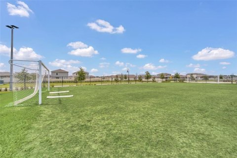 Villa ou maison à louer à Kissimmee, Floride: 3 chambres, 133.04 m2 № 2389009 - photo 28