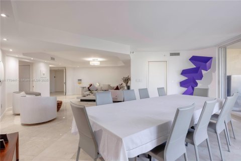 Condominio en venta en Key Biscayne, Florida, 3 dormitorios, 287.16 m2 № 1937630 - foto 10