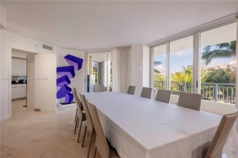 Condo in Key Biscayne, Florida, 3 bedrooms  № 1937630 - photo 13