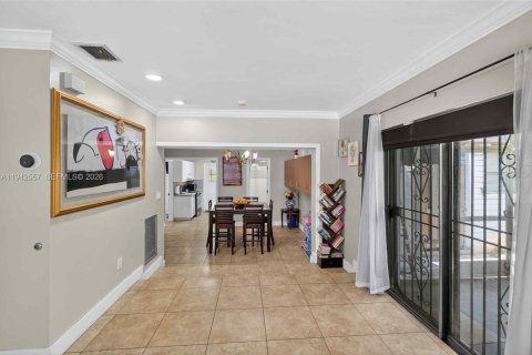Casa en venta en North Miami, Florida, 4 dormitorios, 122.26 m2 № 1999990 - foto 19