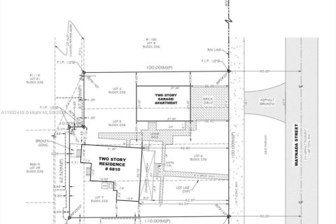 House in Coral Gables, Florida 2 bedrooms, 157 sq.m. № 1945003 - photo 14