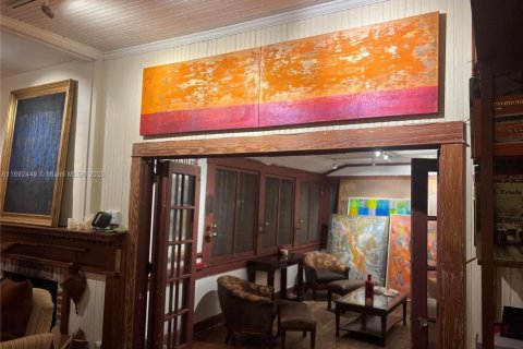 House in Coral Gables, Florida 2 bedrooms, 157 sq.m. № 1945003 - photo 8