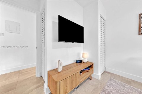 Villa ou maison à vendre à Fort Lauderdale, Floride: 5 chambres, 147.44 m2 № 2084524 - photo 10