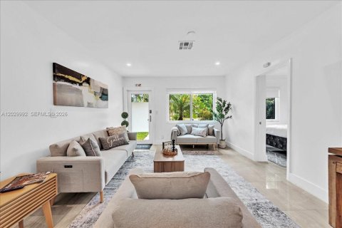 Villa ou maison à vendre à Fort Lauderdale, Floride: 5 chambres, 147.44 m2 № 2084524 - photo 6