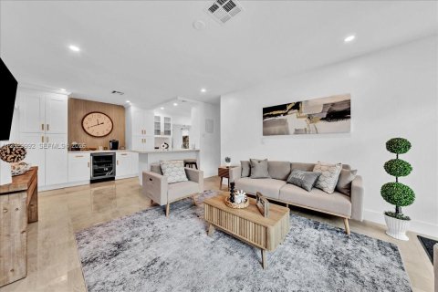 Villa ou maison à vendre à Fort Lauderdale, Floride: 5 chambres, 147.44 m2 № 2084524 - photo 4