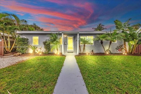 Villa ou maison à Fort Lauderdale, Floride 5 chambres, 147.44 m2 № 2084524