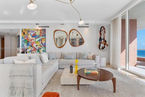 Condominio en venta en Sunny Isles Beach, Florida, 3 dormitorios, 254.18 m2 № 2008253 - foto 8