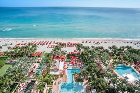 Condominio en venta en Sunny Isles Beach, Florida, 3 dormitorios, 254.18 m2 № 2008253 - foto 3