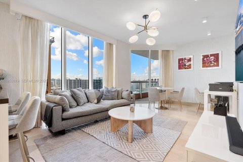 Condominio en venta en Sunny Isles Beach, Florida, 3 dormitorios, 254.18 m2 № 2008253 - foto 19
