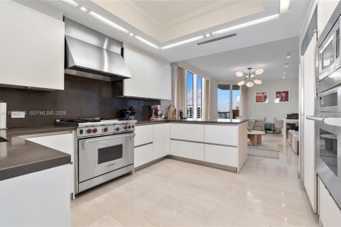 Condominio en venta en Sunny Isles Beach, Florida, 3 dormitorios, 254.18 m2 № 2008253 - foto 16