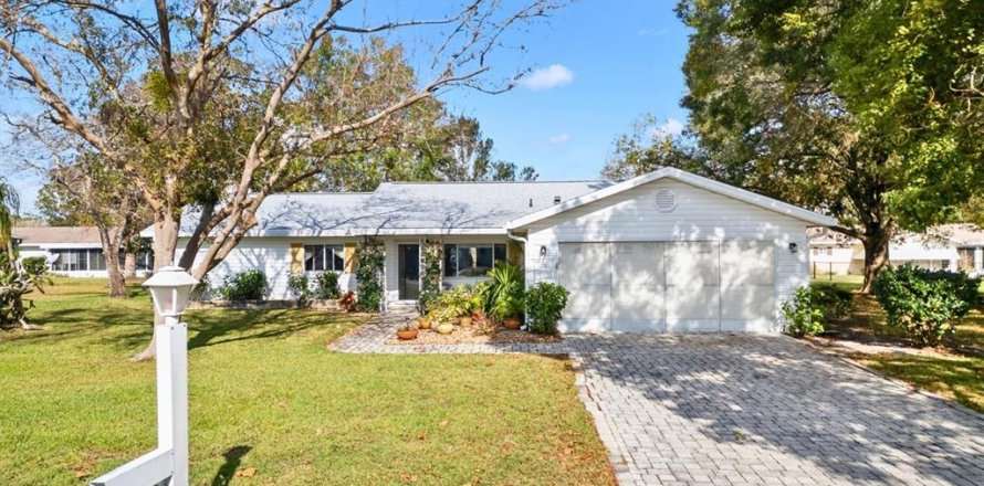 Casa en Summerfield, Florida 3 dormitorios, 172.05 m2 № 1719581