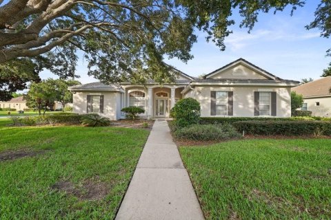 Villa ou maison à Mount Dora, Floride 4 chambres, 264.12 m2 № 2296345