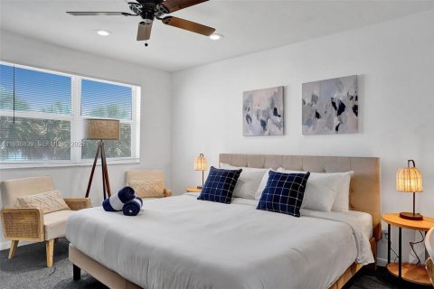 Immobilier commercial à vendre à Hollywood, Floride: 304.35 m2 № 1994907 - photo 6