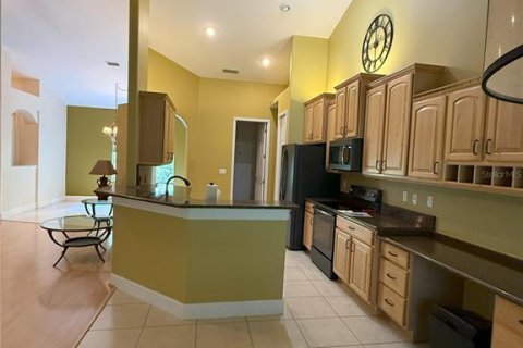 House in Palm Coast, Florida 3 bedrooms, 195 sq.m. № 1776637 - photo 13