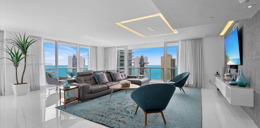 Condominio en Sunny Isles Beach, Florida, 2 dormitorios  № 1727725