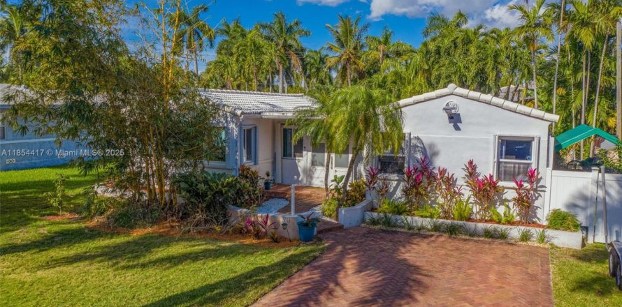 Villa ou maison à Hollywood, Floride 3 chambres, 163.14 m2 № 2018985