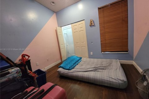 Touwnhouse à vendre à Hialeah, Floride: 2 chambres, 101.17 m2 № 1967196 - photo 25