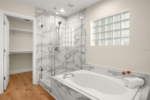 House in Lake Mary, Florida 3 bedrooms, 159.05 sq.m. № 2434530 - photo 20