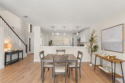 House in Lake Mary, Florida 3 bedrooms, 159.05 sq.m. № 2434530 - photo 15