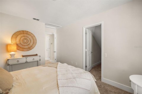 House in Lake Mary, Florida 3 bedrooms, 159.05 sq.m. № 2434530 - photo 24