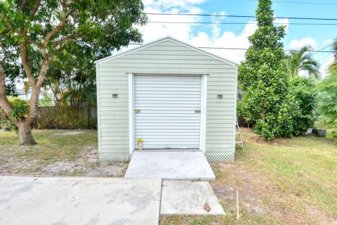 House in Port St. Lucie, Florida 3 bedrooms, 143.72 sq.m. № 2254304 - photo 25