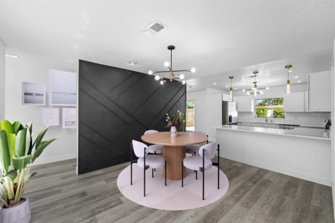 Villa ou maison à vendre à Lakeland, Floride: 4 chambres, 274.53 m2 № 1716908 - photo 5