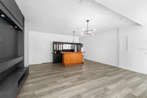 Villa ou maison à vendre à Lakeland, Floride: 4 chambres, 274.53 m2 № 1716908 - photo 9