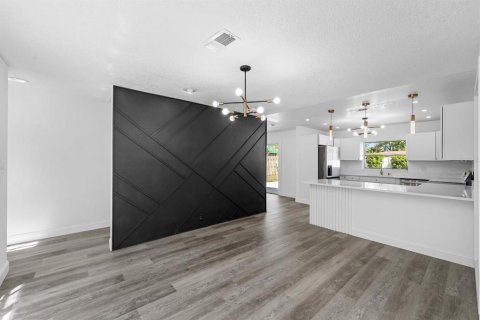 Villa ou maison à vendre à Lakeland, Floride: 4 chambres, 274.53 m2 № 1716908 - photo 28