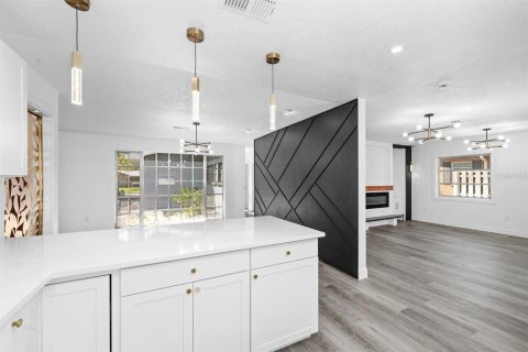 Villa ou maison à vendre à Lakeland, Floride: 4 chambres, 274.53 m2 № 1716908 - photo 8