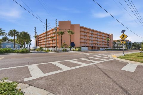 Copropriété à vendre à Indian Rocks Beach, Floride: 1 chambre, 60.39 m2 № 2395529 - photo 26