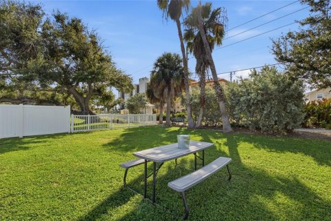 Copropriété à vendre à Indian Rocks Beach, Floride: 1 chambre, 60.39 m2 № 2395529 - photo 22