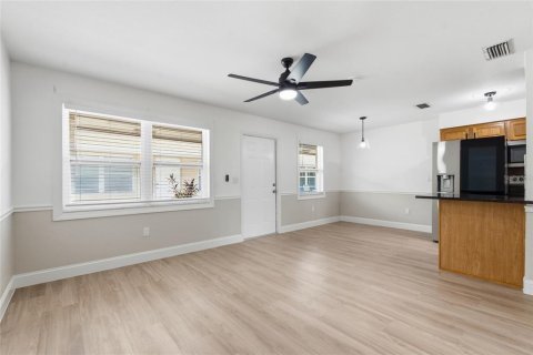 Copropriété à vendre à Indian Rocks Beach, Floride: 1 chambre, 60.39 m2 № 2395529 - photo 5