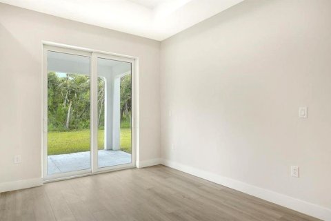 Casa en venta en Port Charlotte, Florida, 3 dormitorios, 137.03 m2 № 2099569 - foto 12
