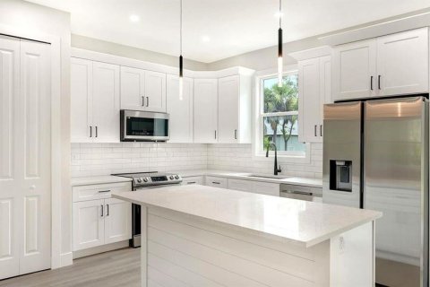 Casa en venta en Port Charlotte, Florida, 3 dormitorios, 137.03 m2 № 2099569 - foto 11