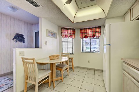 Condo in Englewood, Florida, 2 bedrooms  № 1514580 - photo 15