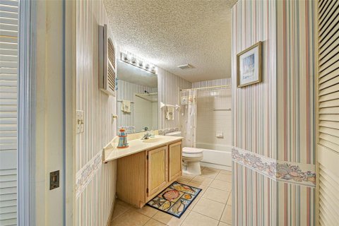 Condo in Englewood, Florida, 2 bedrooms  № 1514580 - photo 23