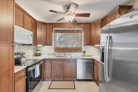 House in Englewood, Florida 3 bedrooms, 106.47 sq.m. № 2099274 - photo 7