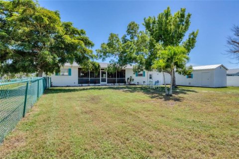House in Englewood, Florida 3 bedrooms, 106.47 sq.m. № 2099274 - photo 26